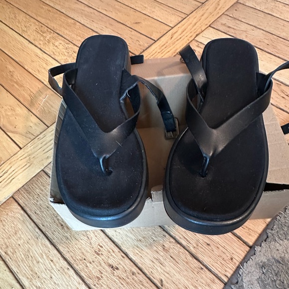 Mango Black PLATFORM STRAP SANDALS Sz. 7 - Picture 4 of 7